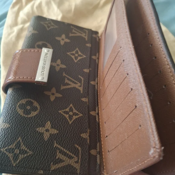 Louis Vuitton Black and Brown Monogram Clutch - Picture 2 of 4